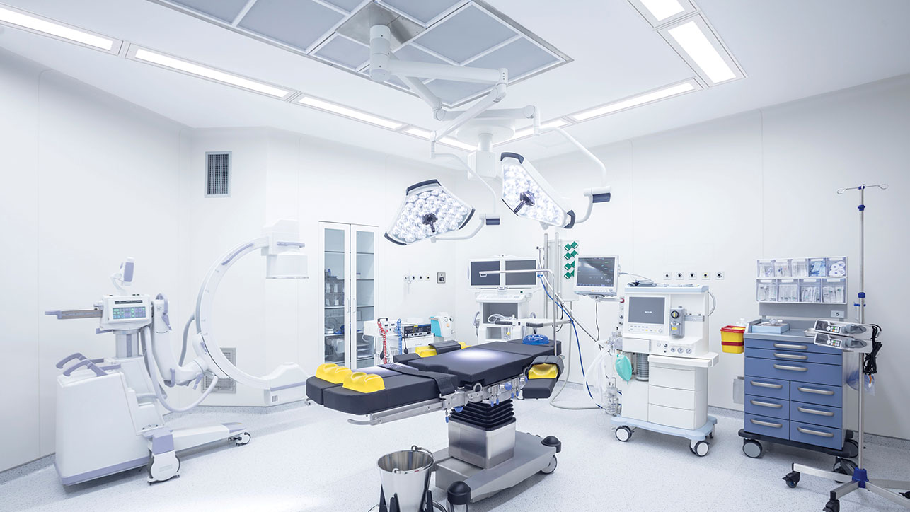 HSTL Surgical Suite lighting from Nightingale in modern operating room
